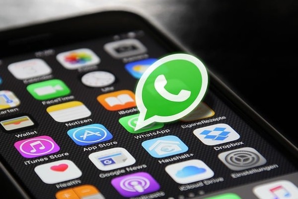 whatsapp iphone