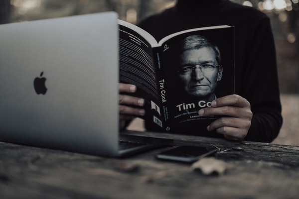 Tim Cook